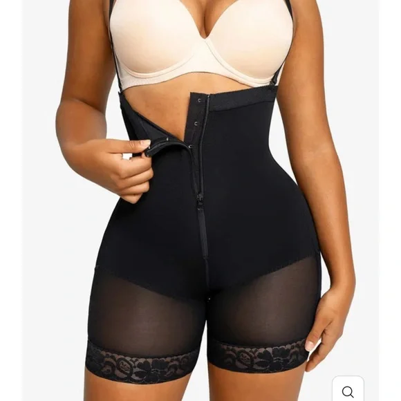 SHAPELLX Black Shapewear Bodysuit - Picture 5 of 5